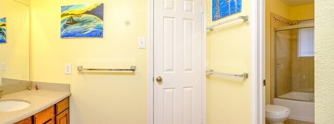 Building Photo - 2520 Hadley Cir