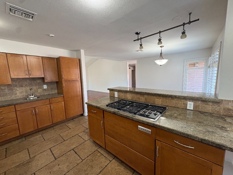 Building Photo - 3495 Villa Hermosa Dr