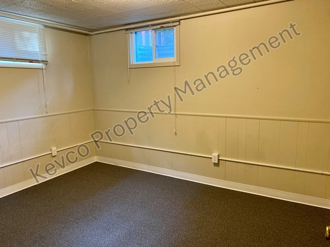 Building Photo - 1313 Fairview Dr