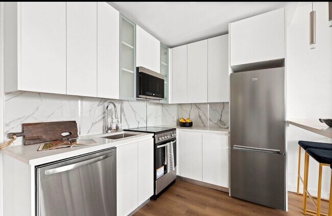 Building Photo - 1462 Flatbush Ave