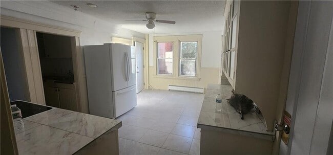 Building Photo - 604 Blackstone St