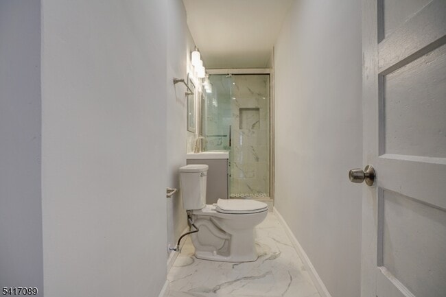 Building Photo - 29 Walnut St