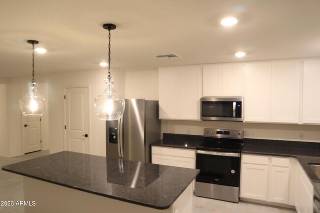 Building Photo - 2783 N Mulberry Pl