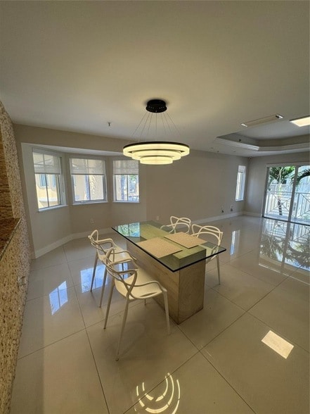 Building Photo - 2710 NE 184th Terrace