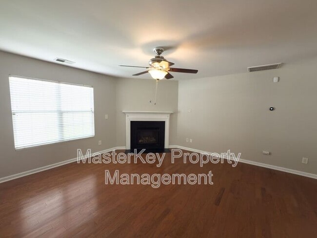 Building Photo - 2915 Skybrook Ln
