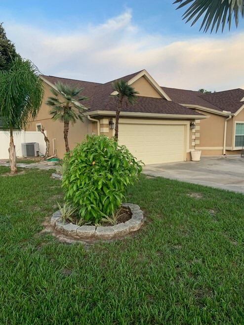 Building Photo - 8019 Lesia Cir