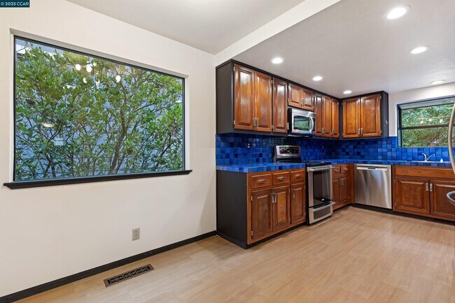 Building Photo - 1744 Spyglass Ln