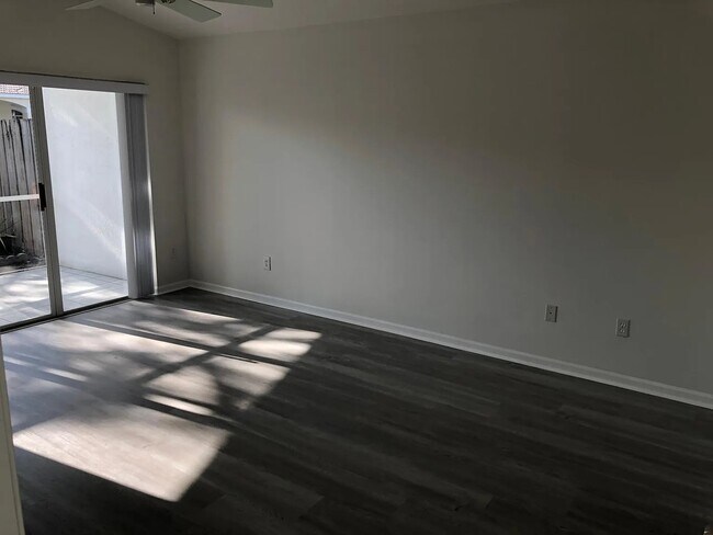 Building Photo - 22875 Barrister Dr