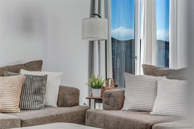 Building Photo - 12432 E 101st Pl