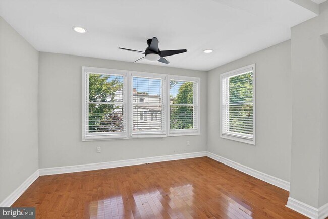 Building Photo - 5338 41st St NW