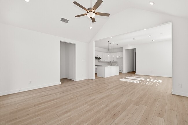 Building Photo - 4916 Northern Wds Dr