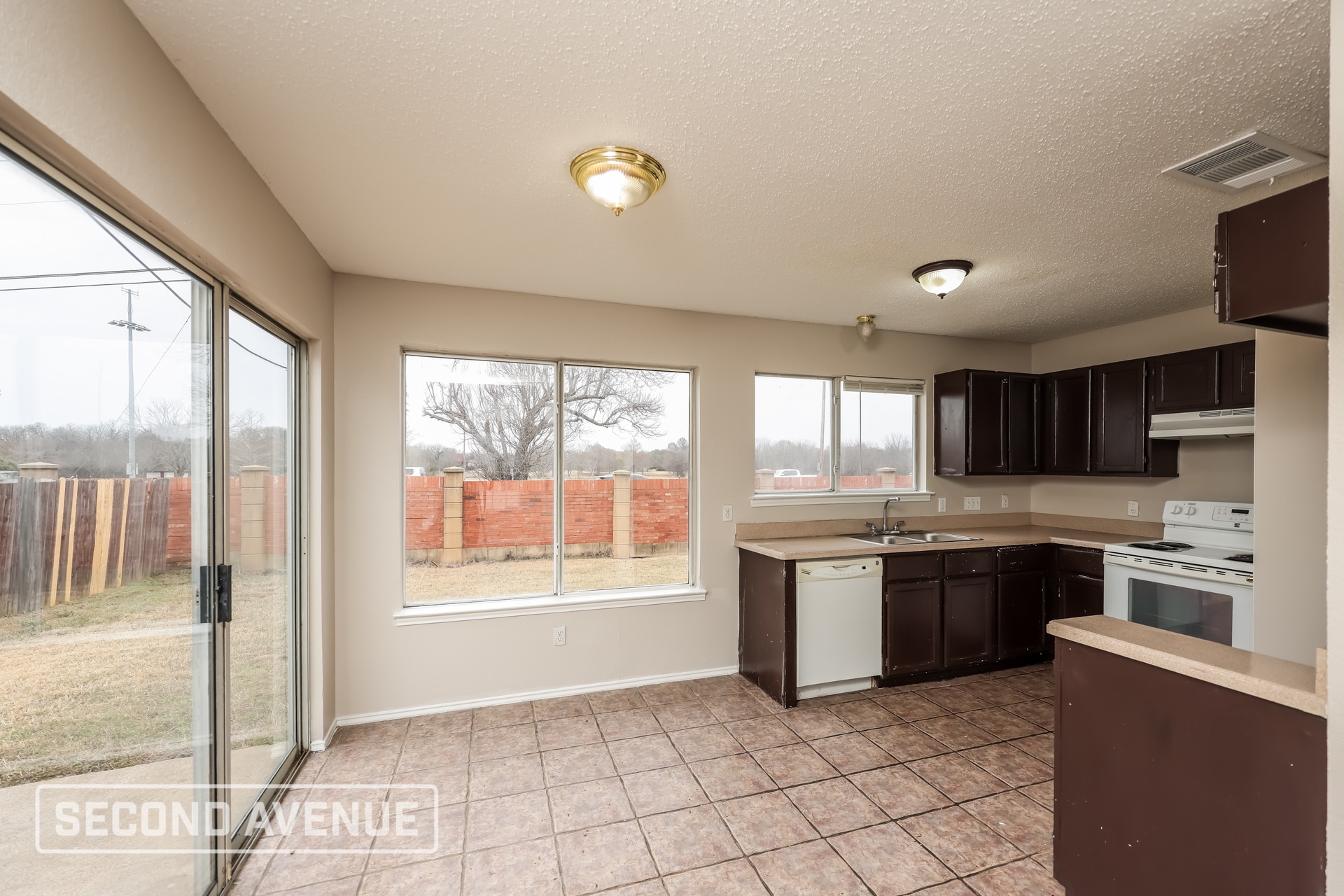 Building Photo - 12931 Parker Ct