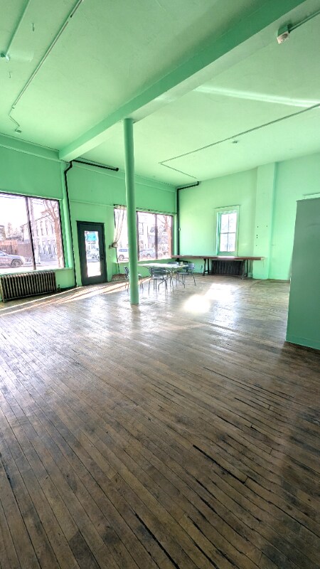 Primary Photo - 708 W 26th St