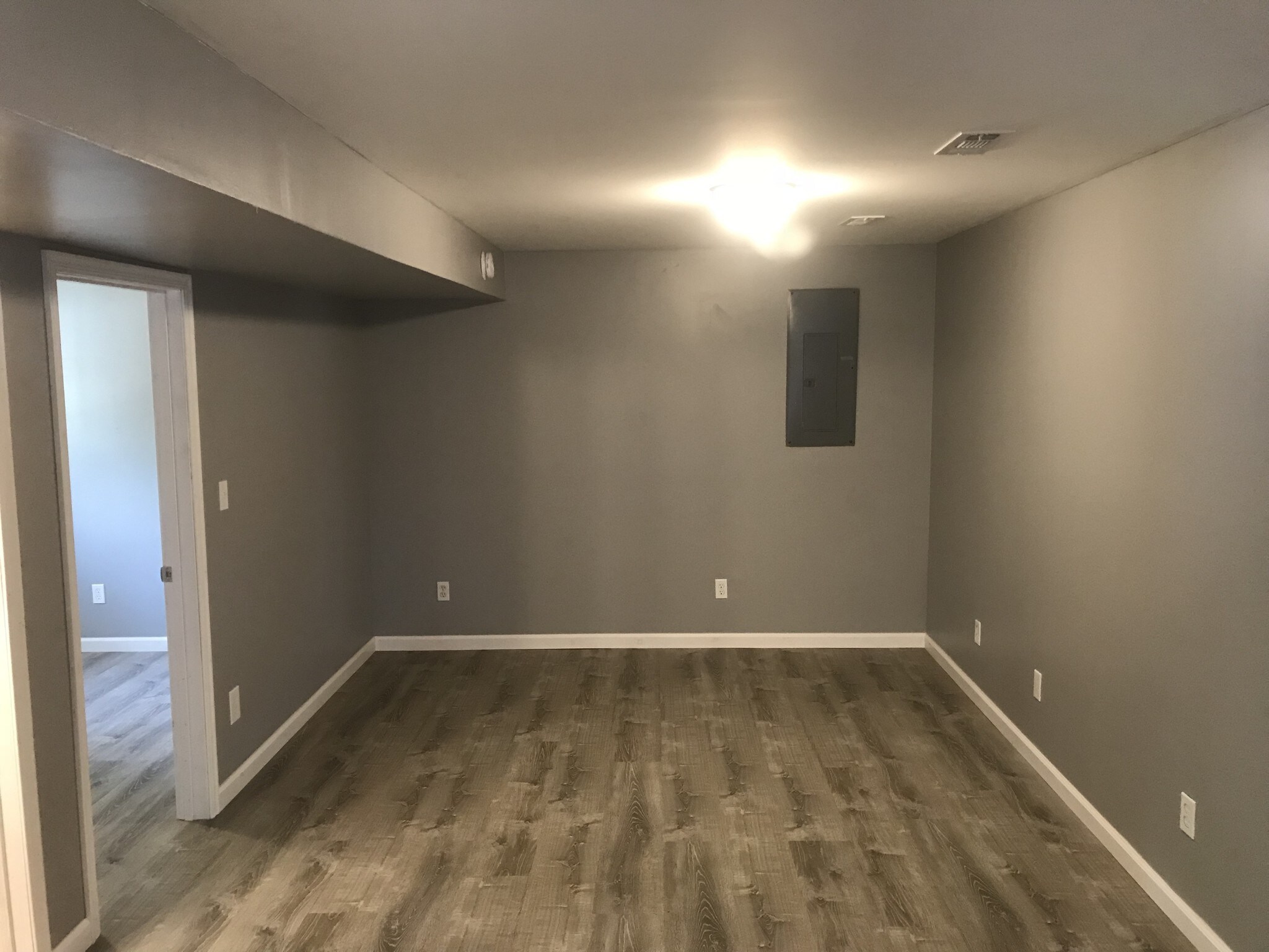 Building Photo - 305 Fletcher St