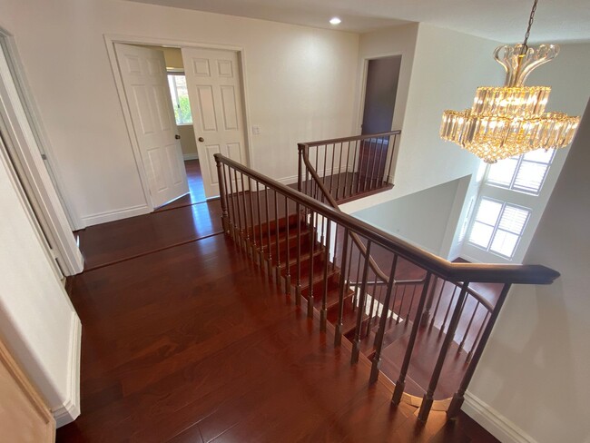 Building Photo - Pasatiempo 4 Bedroom Home