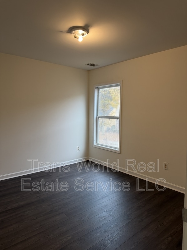 Building Photo - 2202 Jasmine Glen Dr