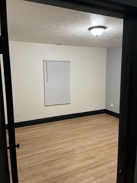 Bedroom 3 - 426 1st St SW