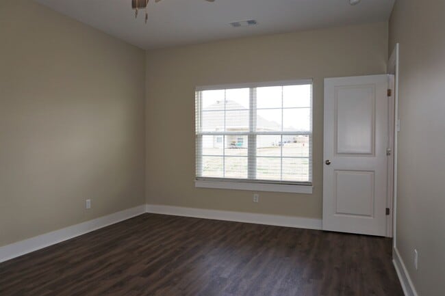 Building Photo - Brand New Construction!!!!!