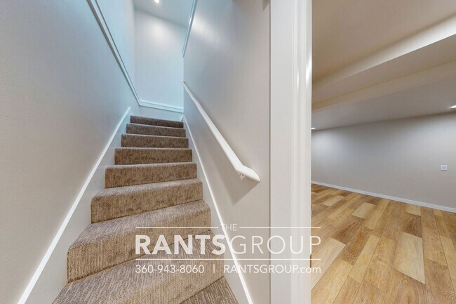 Building Photo - 4 br, 3 bath House - 3124 Jorgenson Rd NE