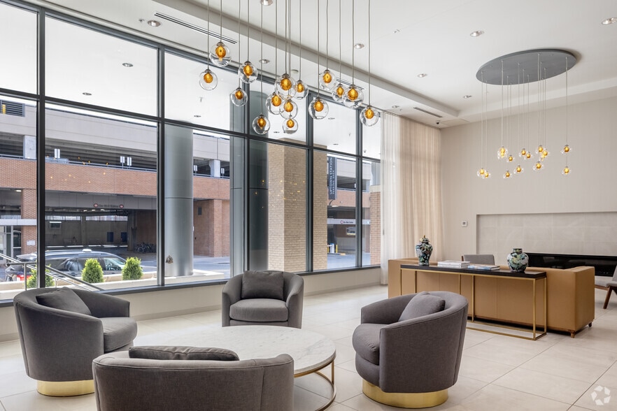 Lobby Photo - One Uptown