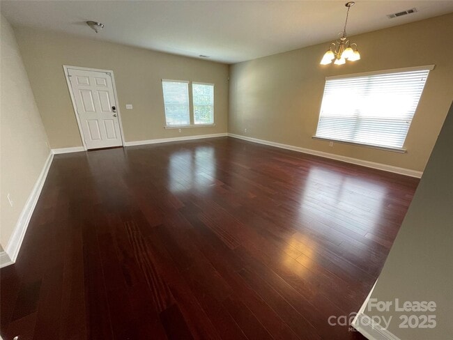 Building Photo - 9415 Seamill Rd