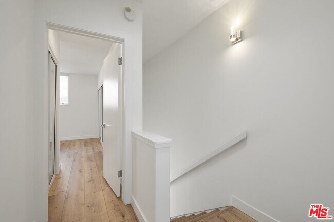 Building Photo - 918 16th St