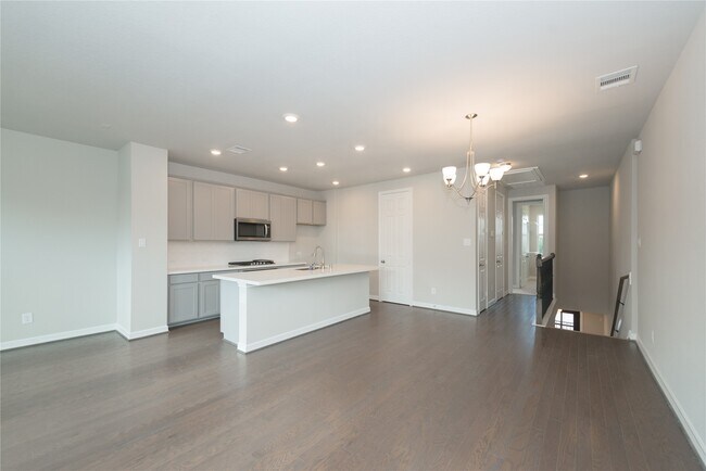 Building Photo - 9503 Towne Lake Pkwy