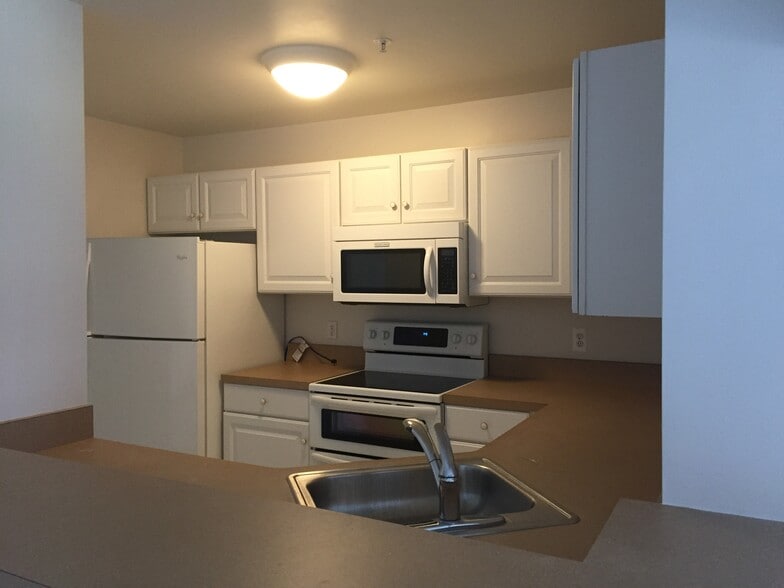 Building Photo - 2787 Barclay Way