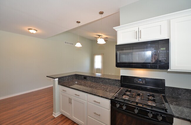 Building Photo - 3807 7th Ave