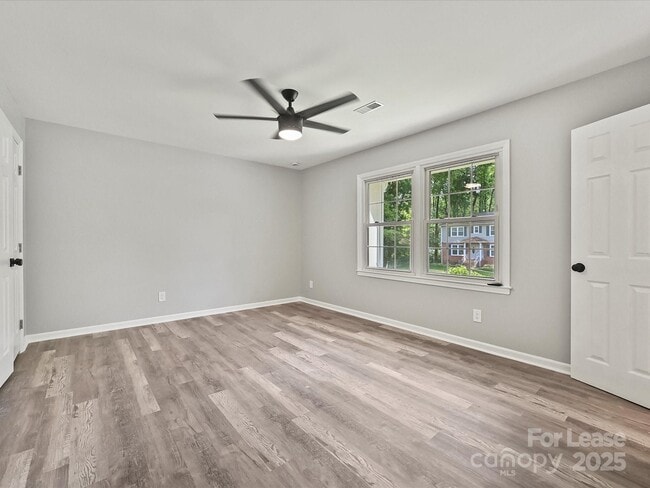 Building Photo - 2544 Cedarwild Rd