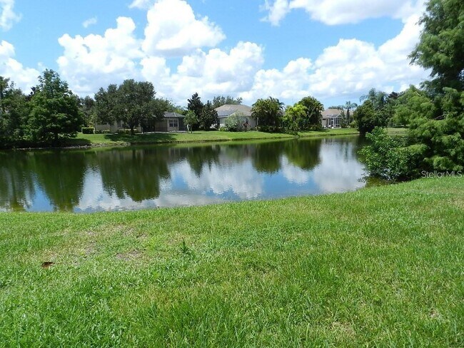 Building Photo - 13335 Purple Finch Cir
