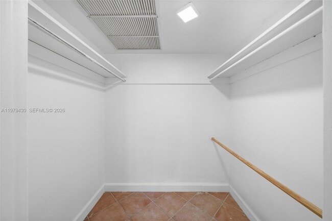 Building Photo - 3301 NE 5th Ave