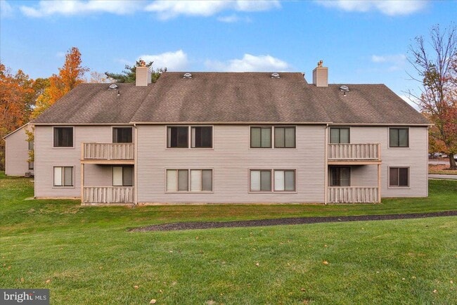 Building Photo - 1966 The Woods II