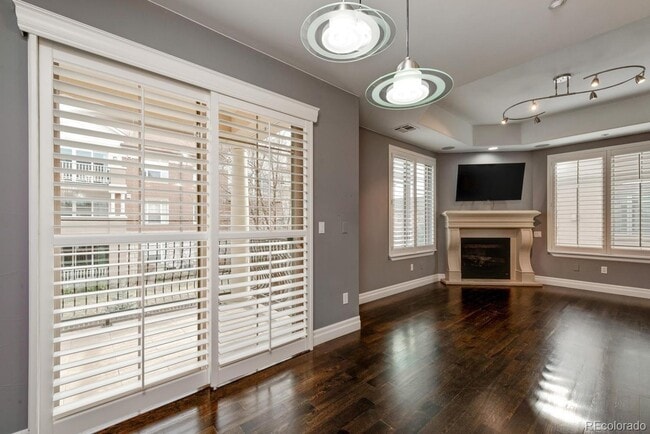 Living Area and Fireplace - 150 S Madison St