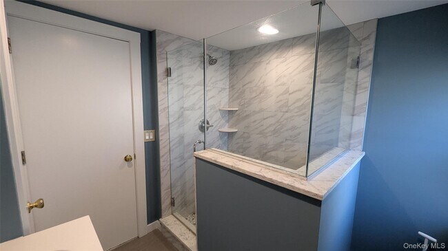 Building Photo - 34 Kings Hwy