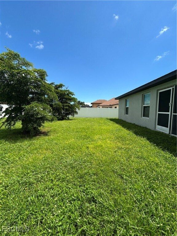 Building Photo - 1202 NW 22nd Ave