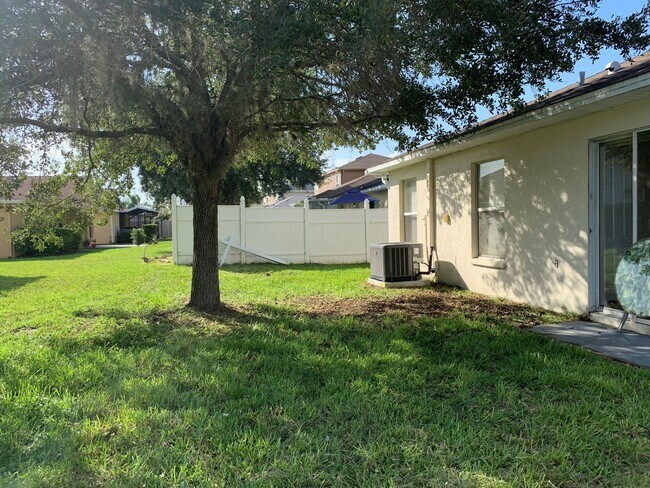 Building Photo - Home Sweet Home is this 4 bed, 2 bath home for Rent in the Asbel Creek Subdivision!