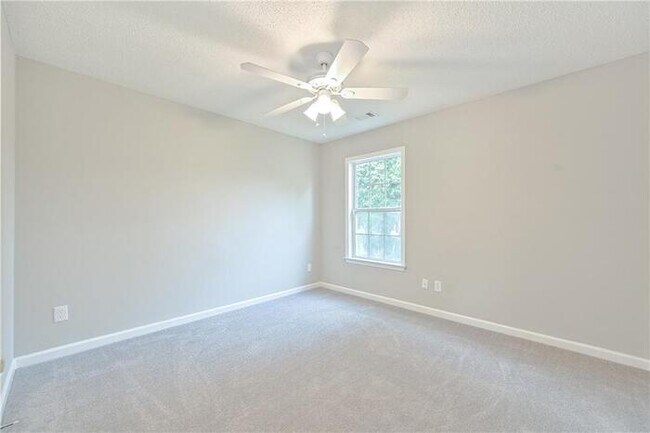Building Photo - 145 Sessingham Ln