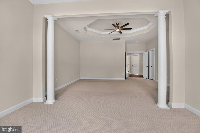 Building Photo - 24949 Earlsford Dr
