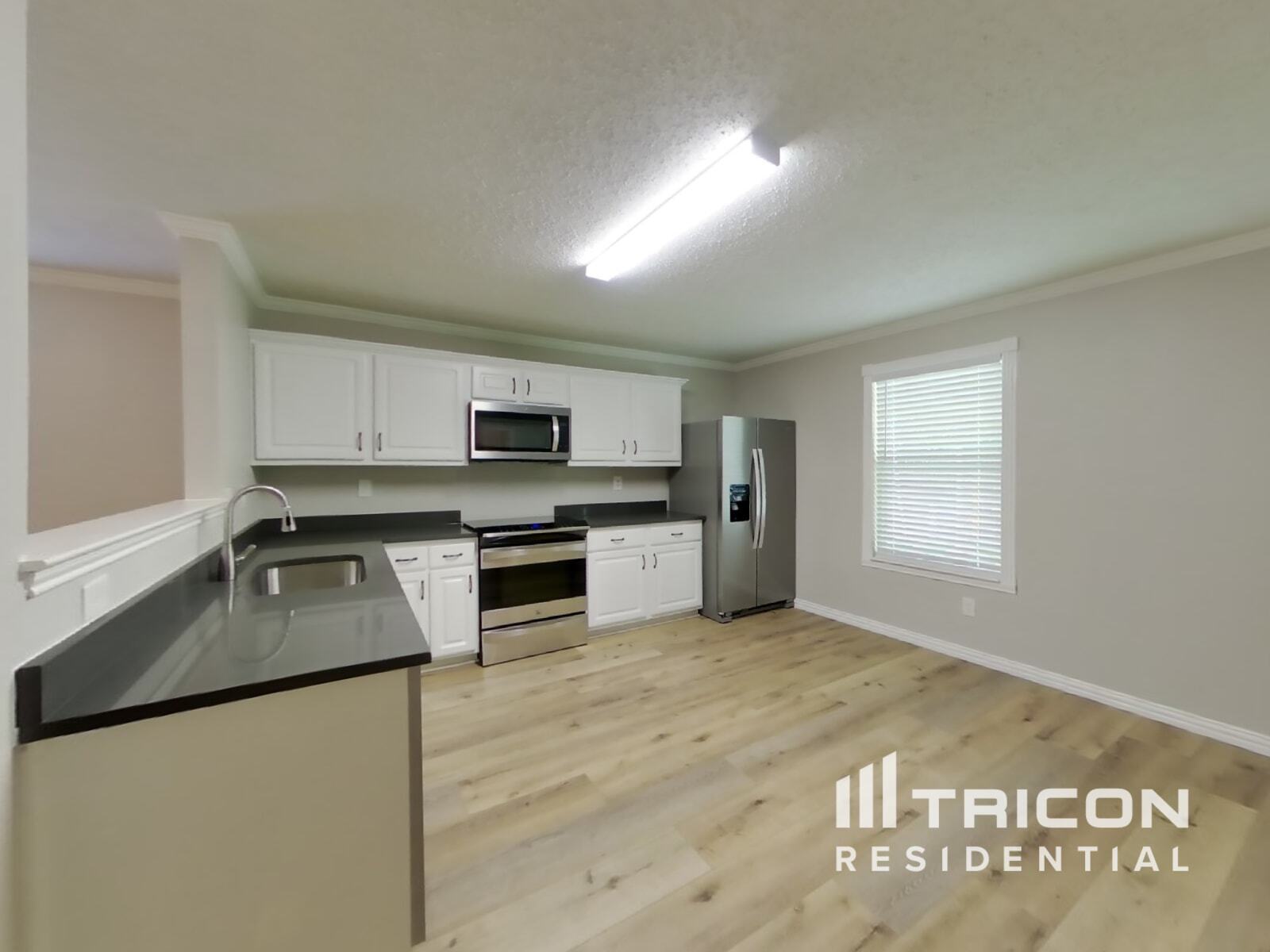Building Photo - 8009 Mosstree Dr