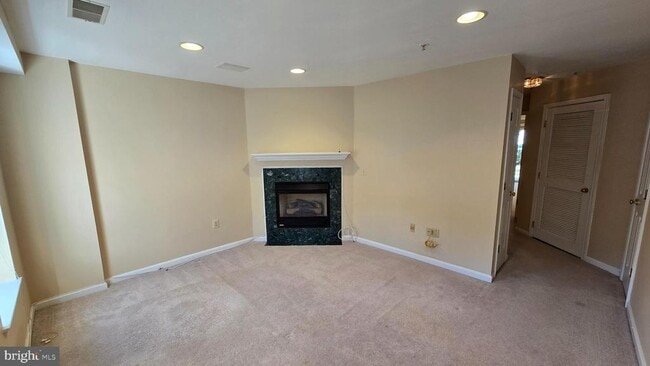 Building Photo - 1547 Northern Neck Dr