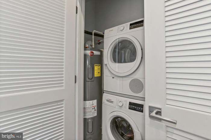 Building Photo - 1255 Penn St NE