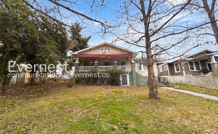 Building Photo - 1125 Highland Dr