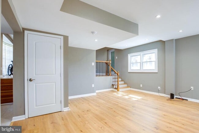 Building Photo - 3923 Forest Grove Dr