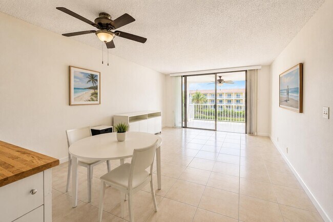 Building Photo - 6700 Royal Palm Blvd