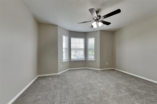 Building Photo - 2506 Buckminster Dr
