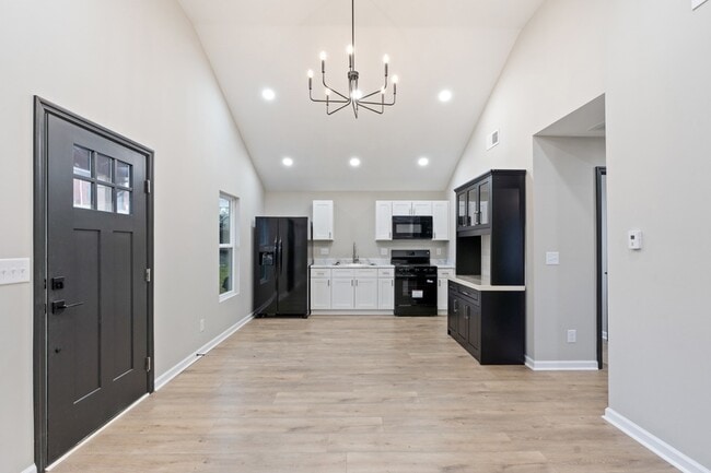 Building Photo - 804 Martin St