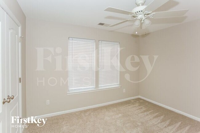 Building Photo - 143 Ashmont Dr