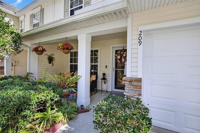 Building Photo - 209 Sawtooth Dr