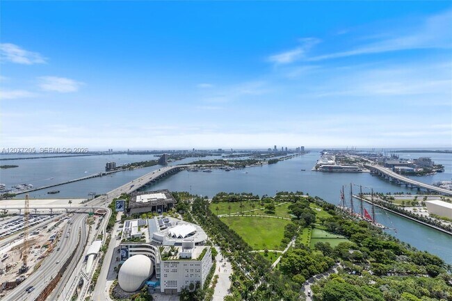 Building Photo - 1040 Biscayne Blvd